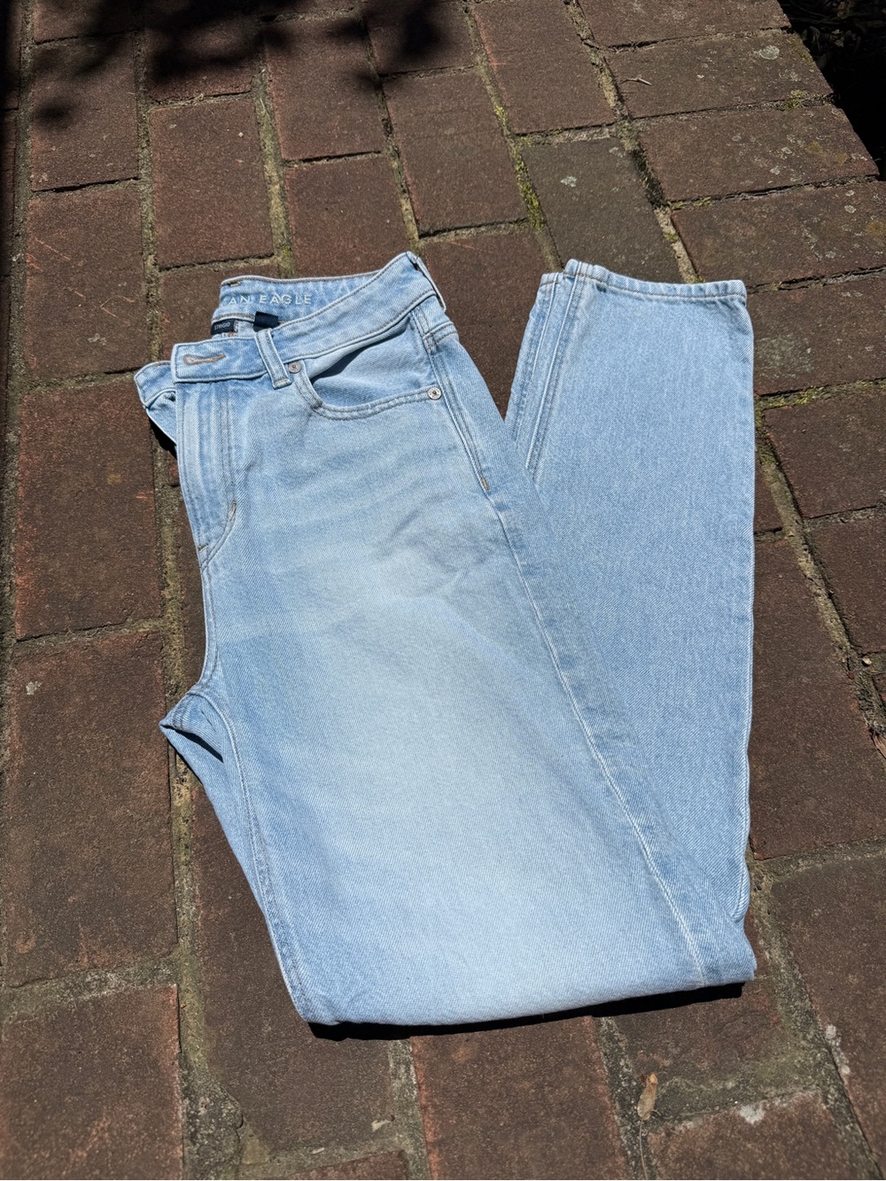 American Eagle Outfitters Light Blue High-Rise Straight Jeans